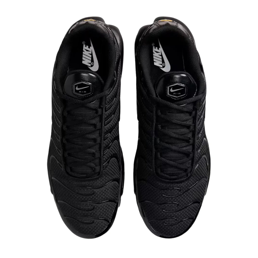 AIR MAX PLUS BLACK